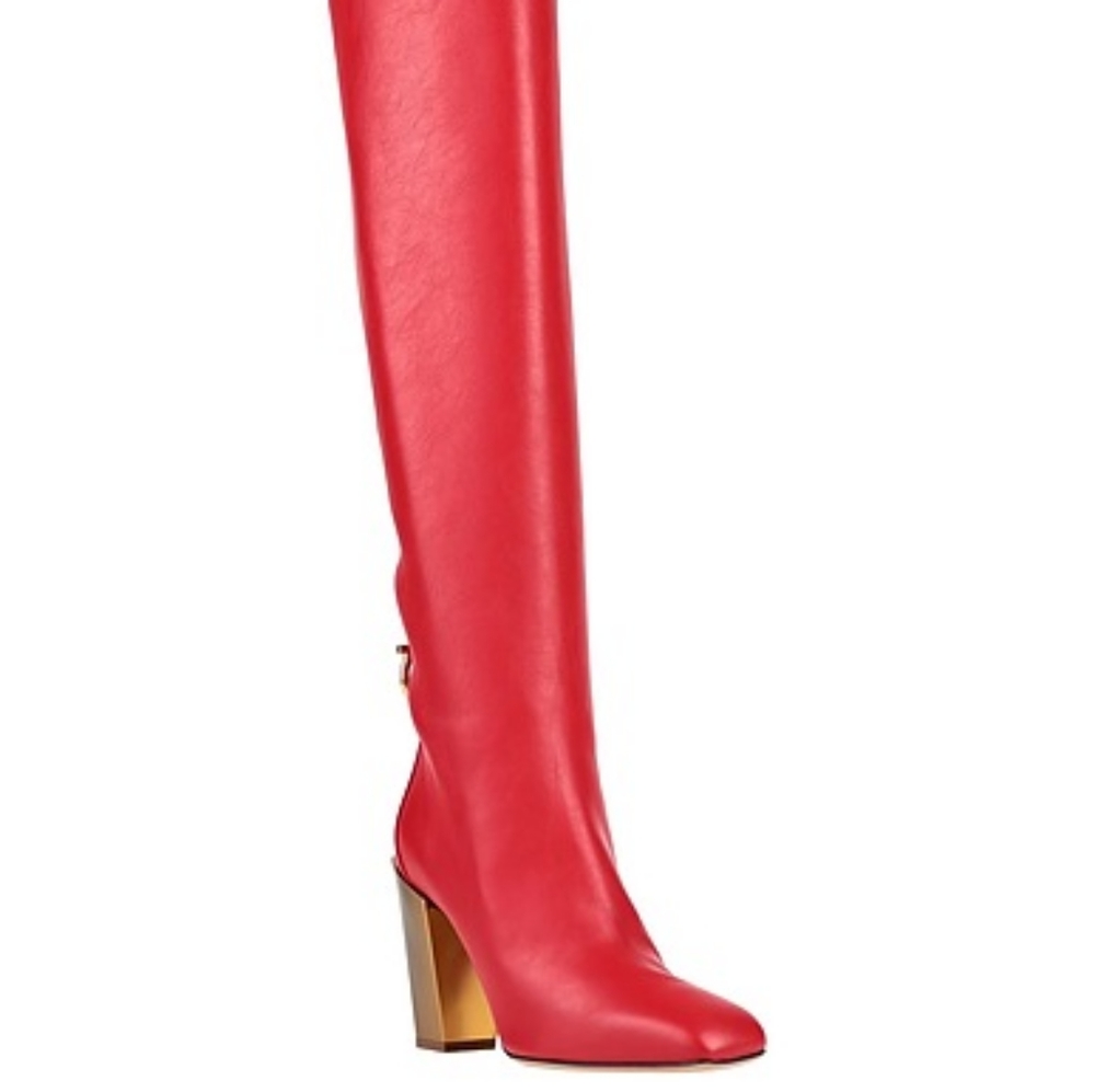 Salvatore Ferragamo sexy/classy executive Boss lady boots